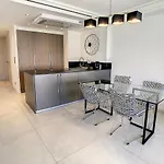 2 Bedroom Grand Hotel With Sea View 306