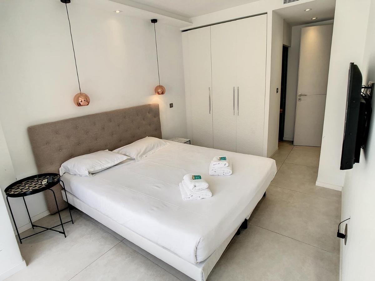 2 Bedroom Grand With Sea View 306 Appartement *