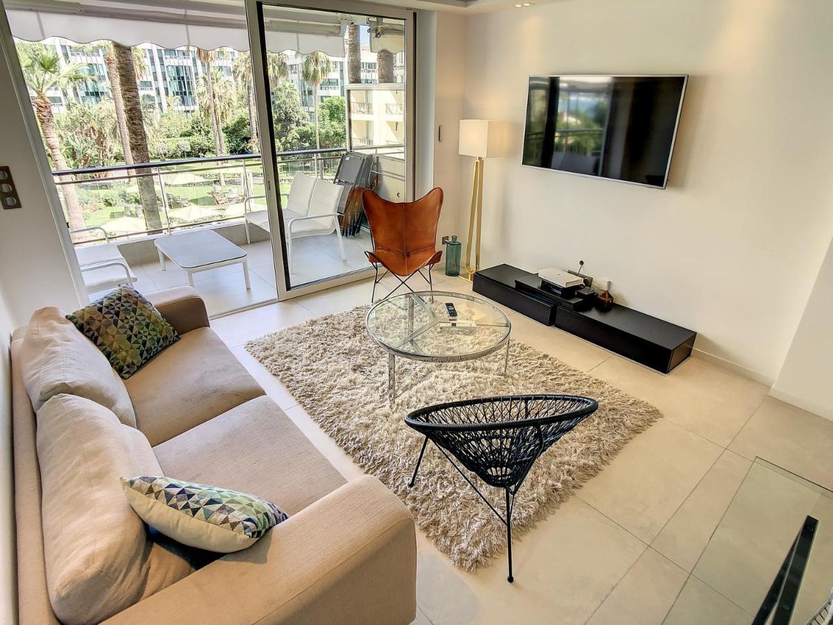 2 Bedroom Grand With Sea View 306 Appartement Cannes