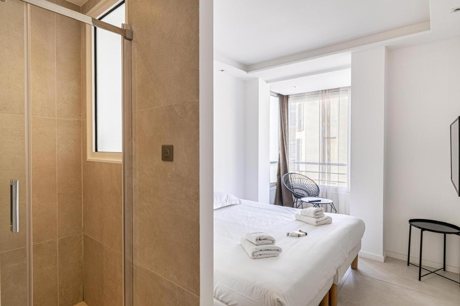 Appartement 2 Bedroom Grand With Sea View 306 *
