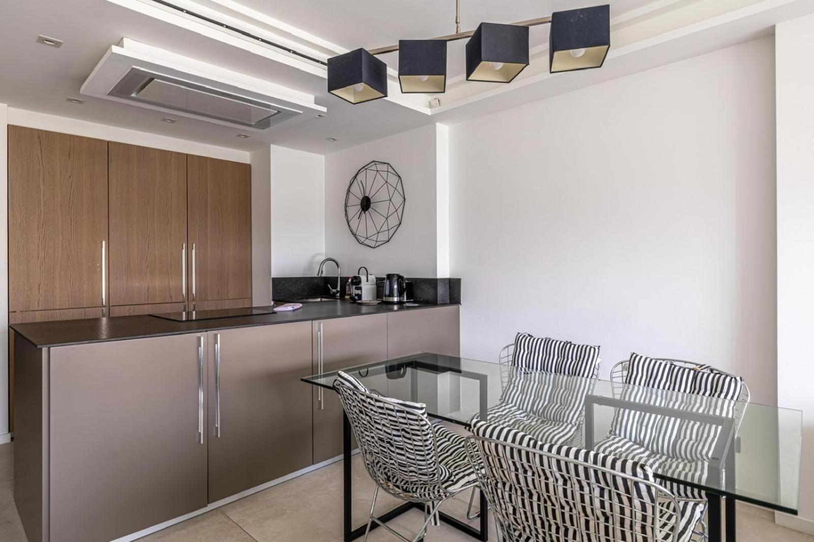 2 Bedroom Grand With Sea View 306 Appartement Cannes