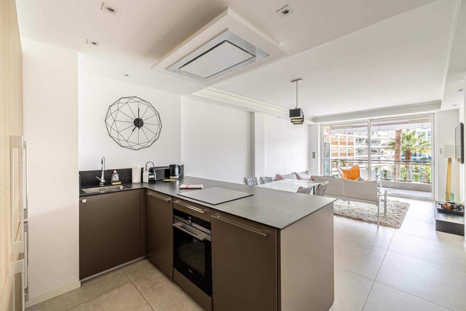 Appartement 2 Bedroom Grand With Sea View 306 Cannes