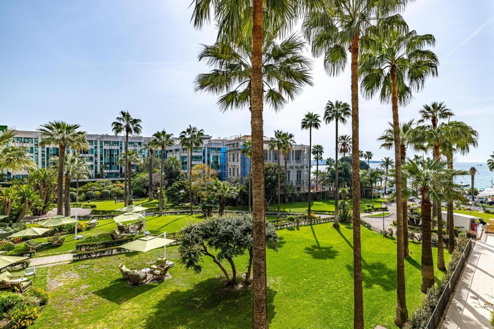 2 Bedroom Grand With Sea View 306