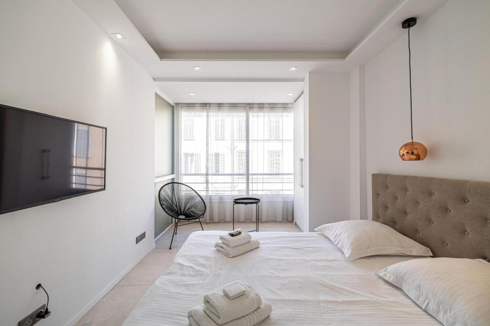 2 Bedroom Grand With Sea View 306 Cannes